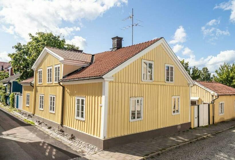 Central Lägenhet I 1700 Talshus