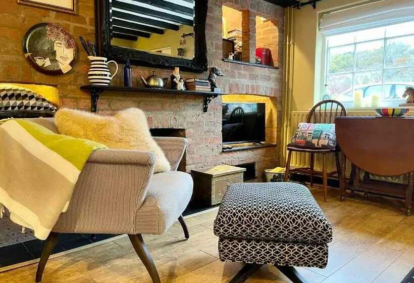 Cherry Tree Cottage, Woodbridge