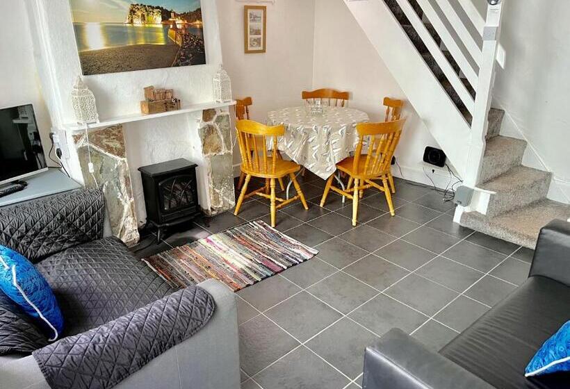 Gull Cottage Shaldon Devon Very Close To The Beach