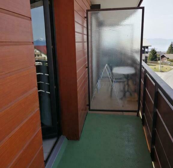 Le Balcon Des Memises