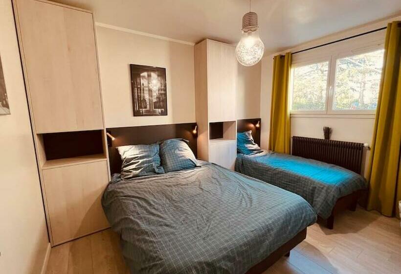 Très Belle Maison Avec Piscine , Proche Centre Ville Aix En Provence