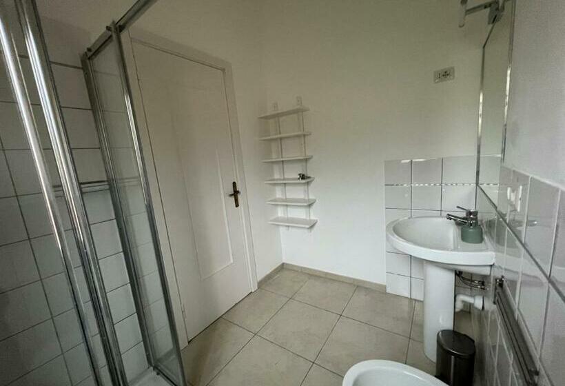 Villa Silvia, Indipendente Con Giardino Privato E Garage