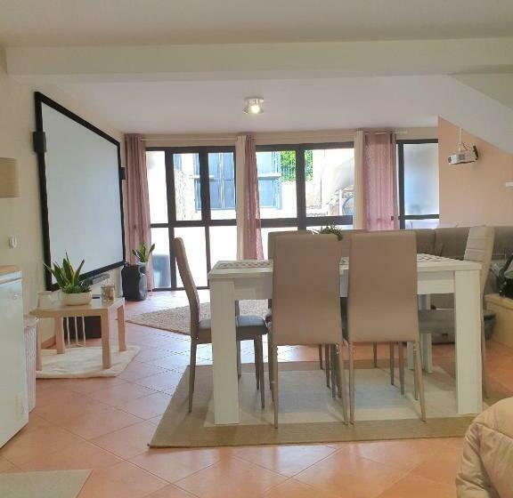 Casa Vacanza A 11 Km Dall Aeroporto Di Palermo