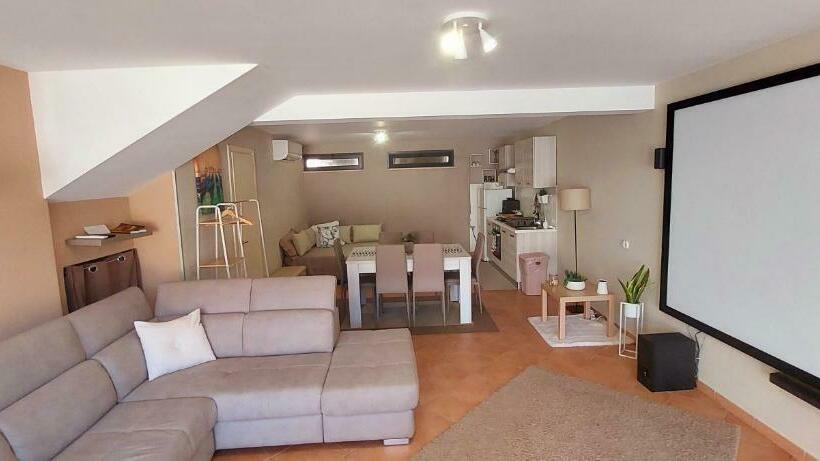 Casa Vacanza A 11 Km Dall Aeroporto Di Palermo