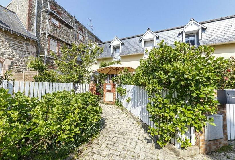 Charmante Maison Au Cœur De Dinard
