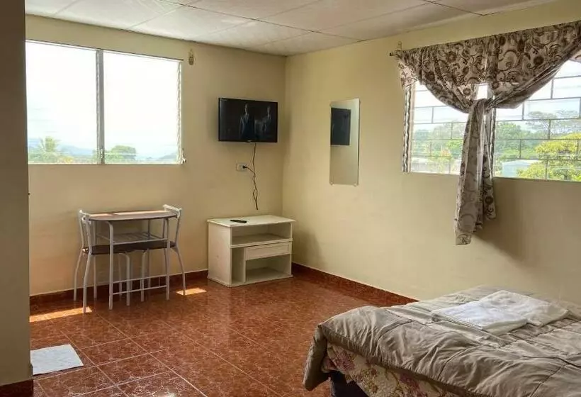 Hostal Carolinas