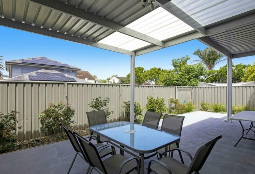 Beachbound Booker Bay Wifi