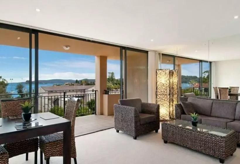 Ocean Pearl   Ettalong Beach