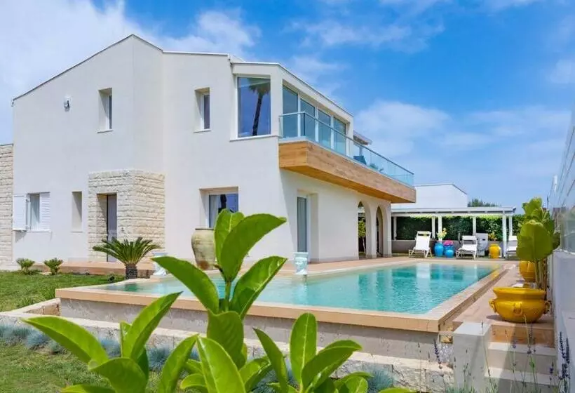 Villa Tinadea