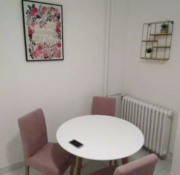 Domenica Apartment