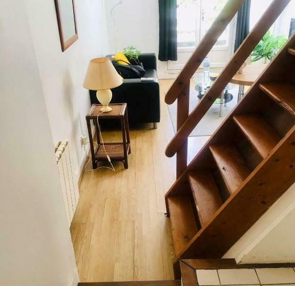 Private Garden In The Center Of Fontainebleau