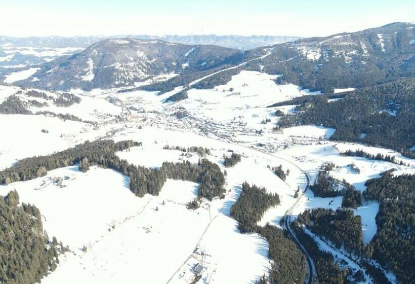 Schöne Ferienwohnung Im Naturpark Grebenzen