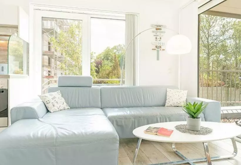 Strandallee 100 Strandschönheit