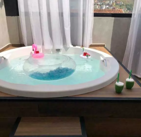 Uai House Com Jacuzzi, Teto Rooftop Retrátil E Colchão Massageador
