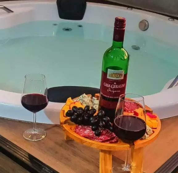 Uai House Com Jacuzzi, Teto Rooftop Retrátil E Colchão Massageador