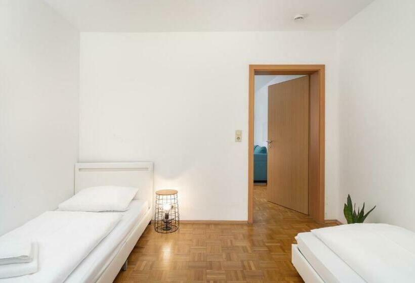 Unique: 2 Zi. Wohnung Im Herzen Von Schwenningen Mit Terasse Eg