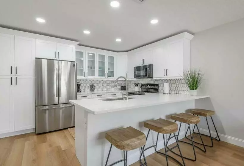 Newly Renovated Condo In Apollo Beach