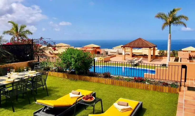 Villa Mit Meerblick Und Pool Direkt Am Golfplatz Von Adeje