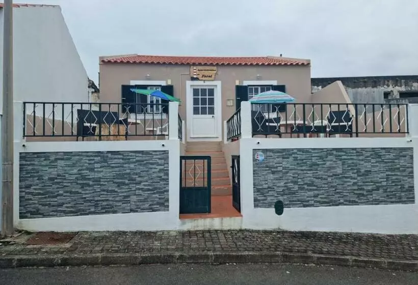 Apartamentos Do Farol Com Vista Para O Mar