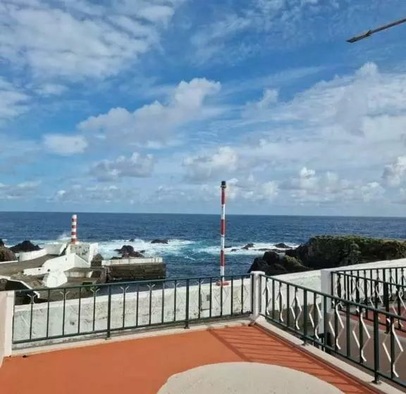 Apartamentos Do Farol Com Vista Para O Mar