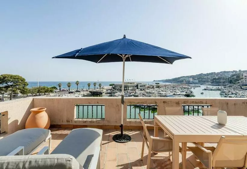 Le Rooftop Par Dodo A Cassis