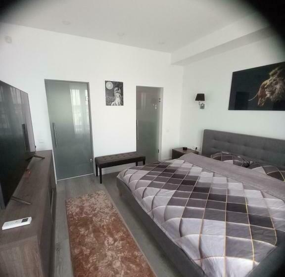 Penthouse Apartament Eduard