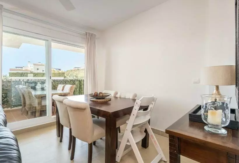 Magnífico Apartamento En El Rincón By Renthas