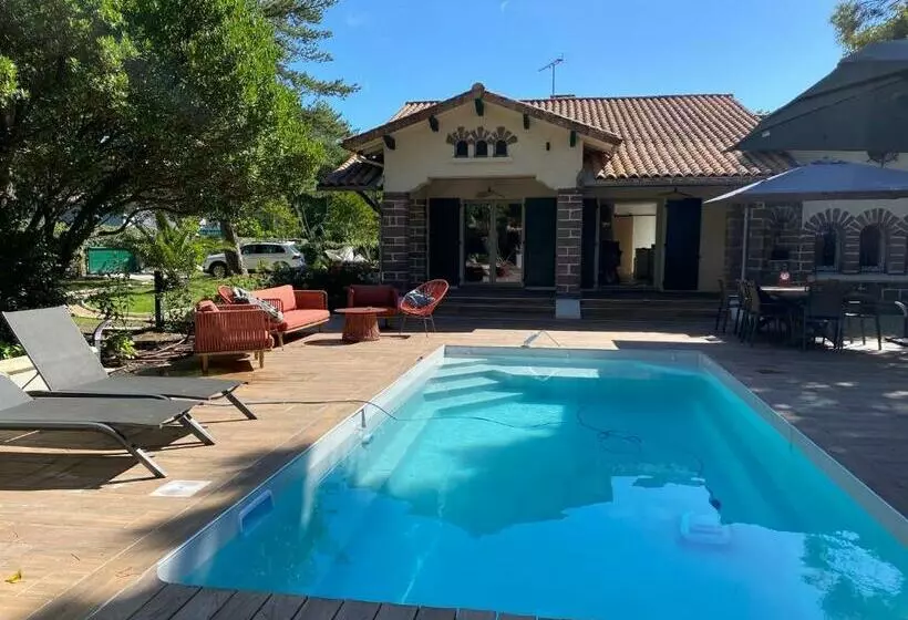 Villa De Charme Avec Piscine à 500m Des Plages