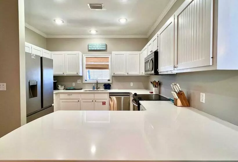 Completely Updated, New Private Pool, Awesome Patio And Only Steps To Beach!