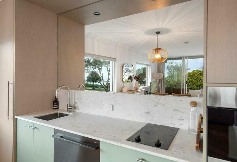 Houston Beachfront Apartments