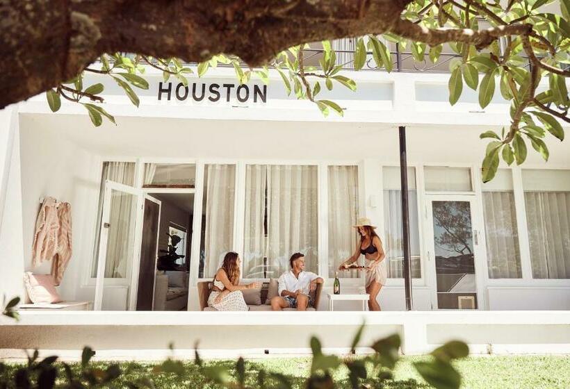 Houston Beachfront Apartments