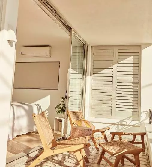 Houston Beachfront Apartments