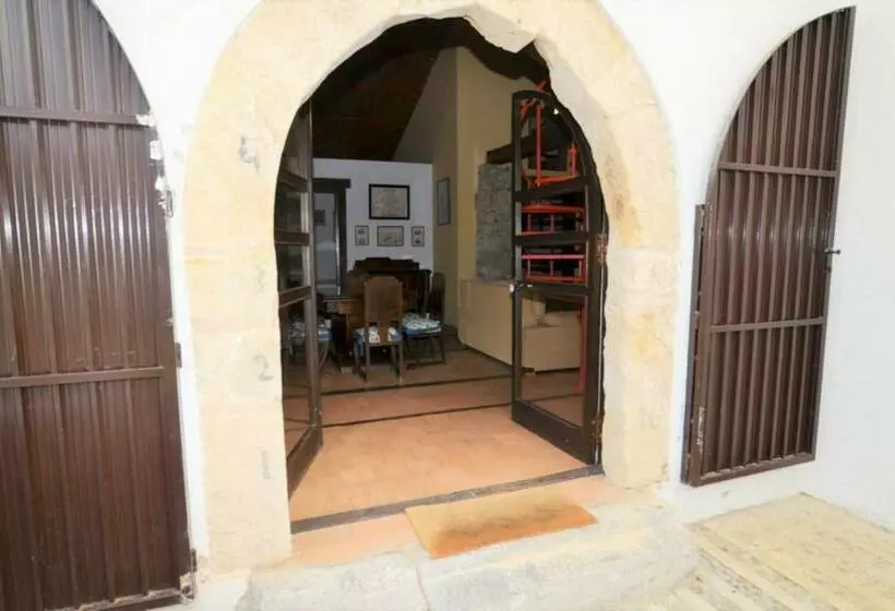 La Casa Gotica   5815