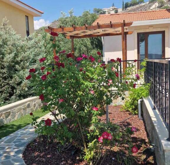 Magnolia Captains House With A Pool