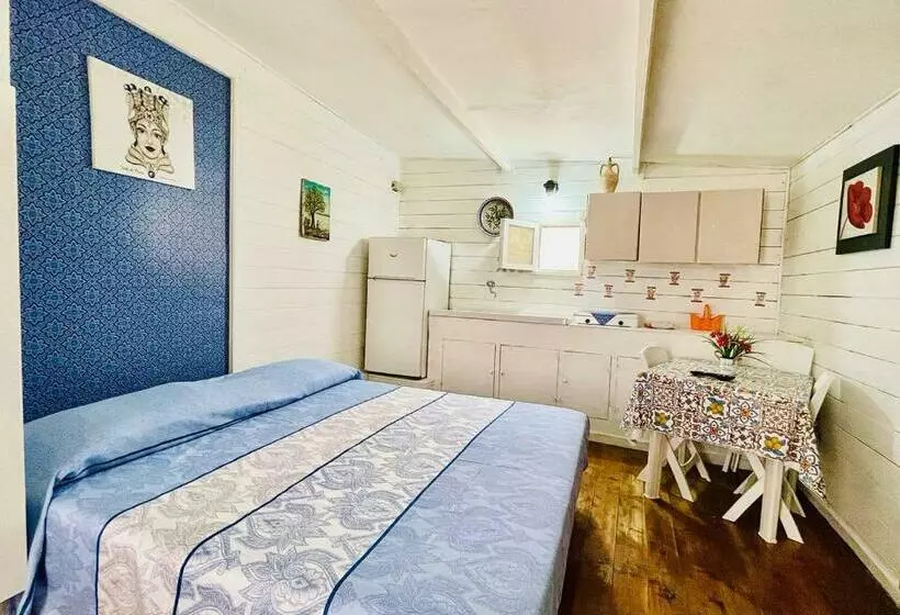 Maris House