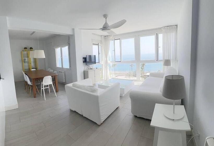 Piso A 50 M Del Mar   Mejores Vistas De Torre Del Mar