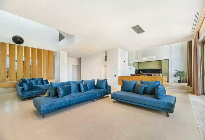 Seascape Villa