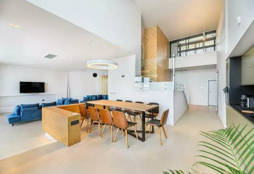 Seascape Villa