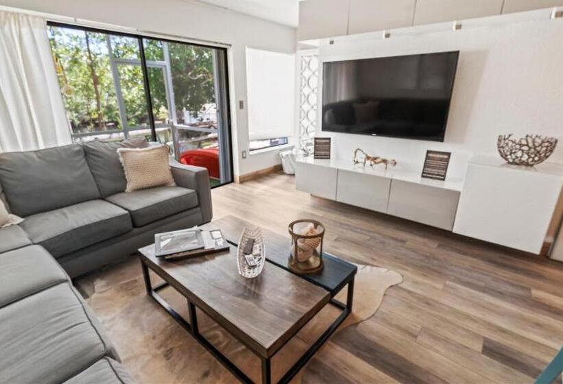 Voted Key Largo S #1 Destination, Pool, Marina, Kayaks, Tennis, Pickle Ball