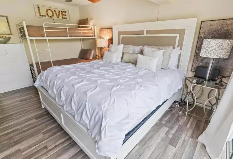 Voted Key Largo S #1 Destination, Pool, Marina, Kayaks, Tennis, Pickle Ball