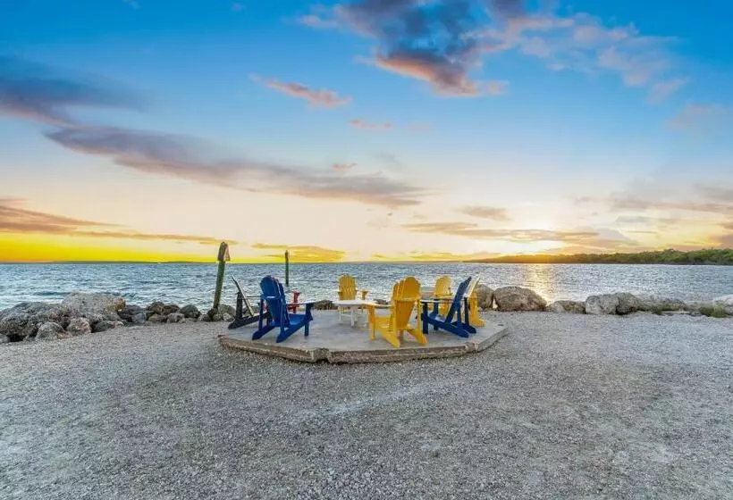Voted Key Largo S #1 Destination, Pool, Marina, Kayaks, Tennis, Pickle Ball