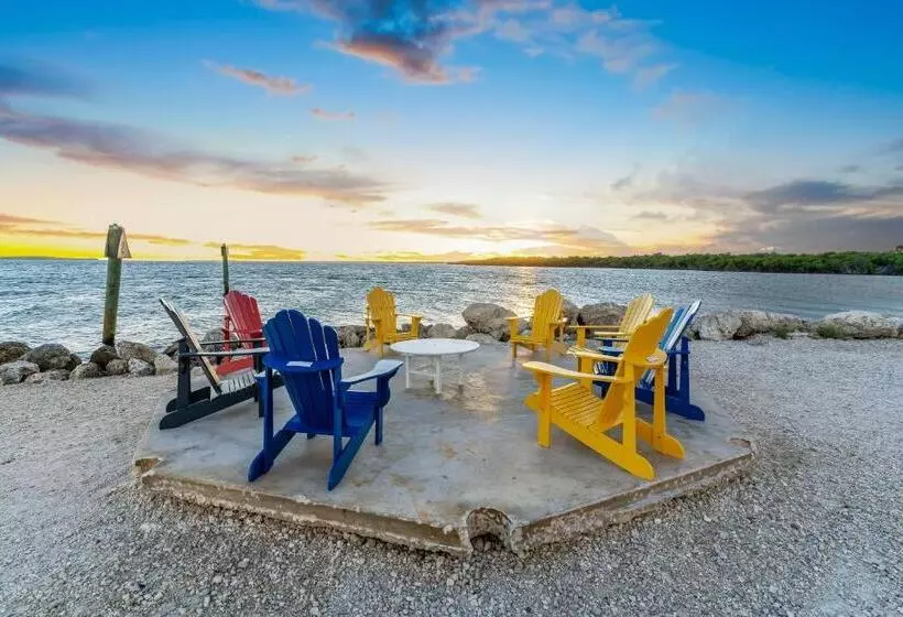 Voted Key Largo S #1 Destination, Pool, Marina, Kayaks, Tennis, Pickle Ball