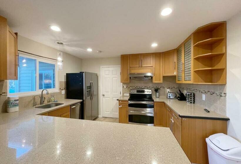 @ Marbella Lane Beautiful Home In Santa Clara