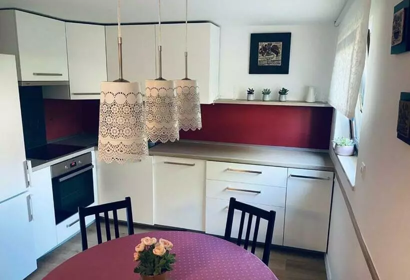 Apartma Kamnitnk