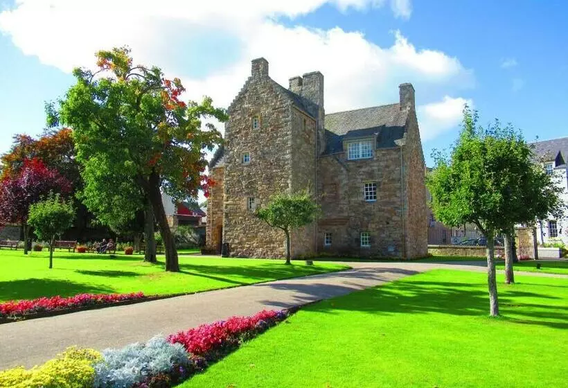 Huge 4 Bed Apt   Perfect Base To Explore The Borders