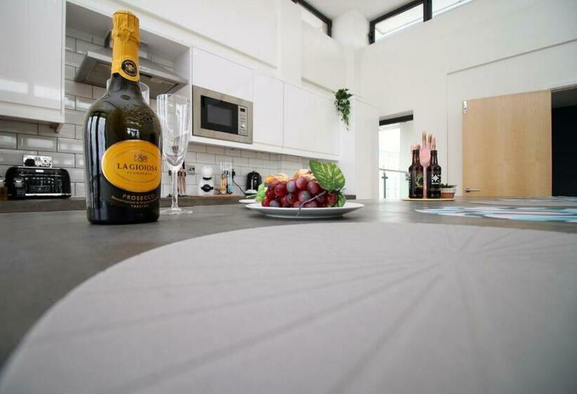 Robyn S Nest By Tŷ Sa