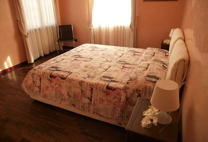 Villa Rossa Dall Alto