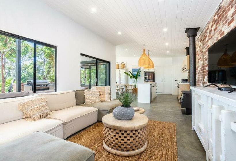 Rambles Landing Get Lost Amongst The Trees New