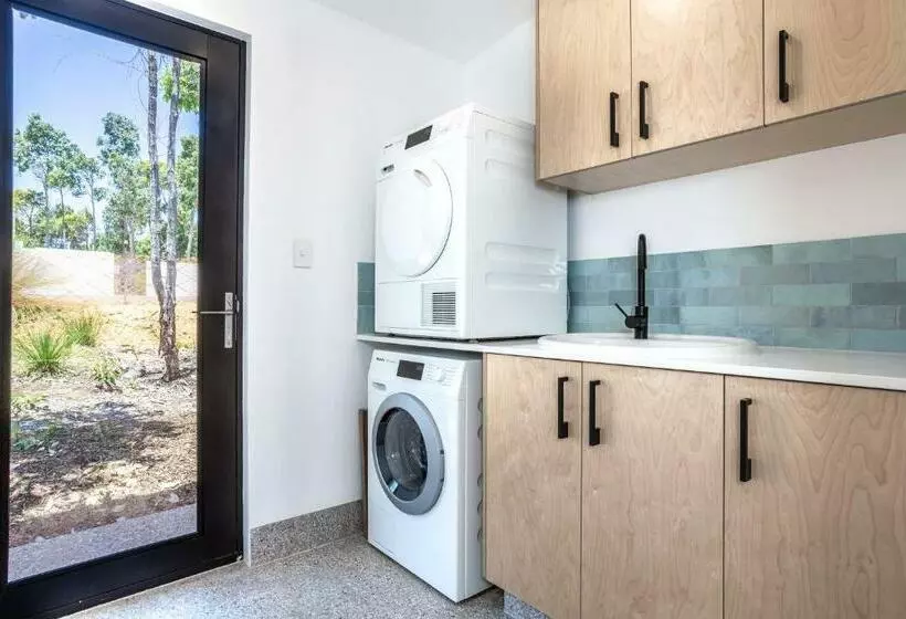 Rambles Landing   Get Lost Amongst The Trees   New