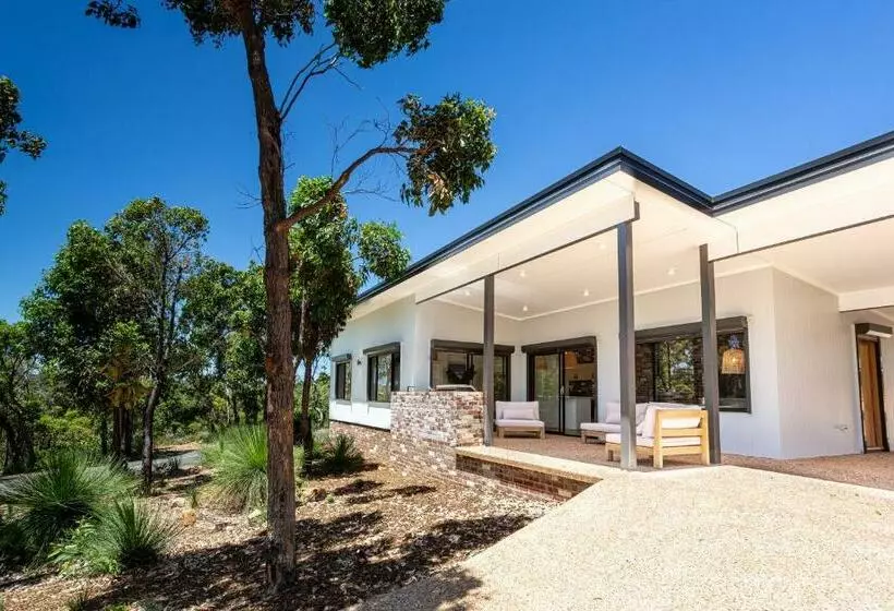 Rambles Landing   Get Lost Amongst The Trees   New